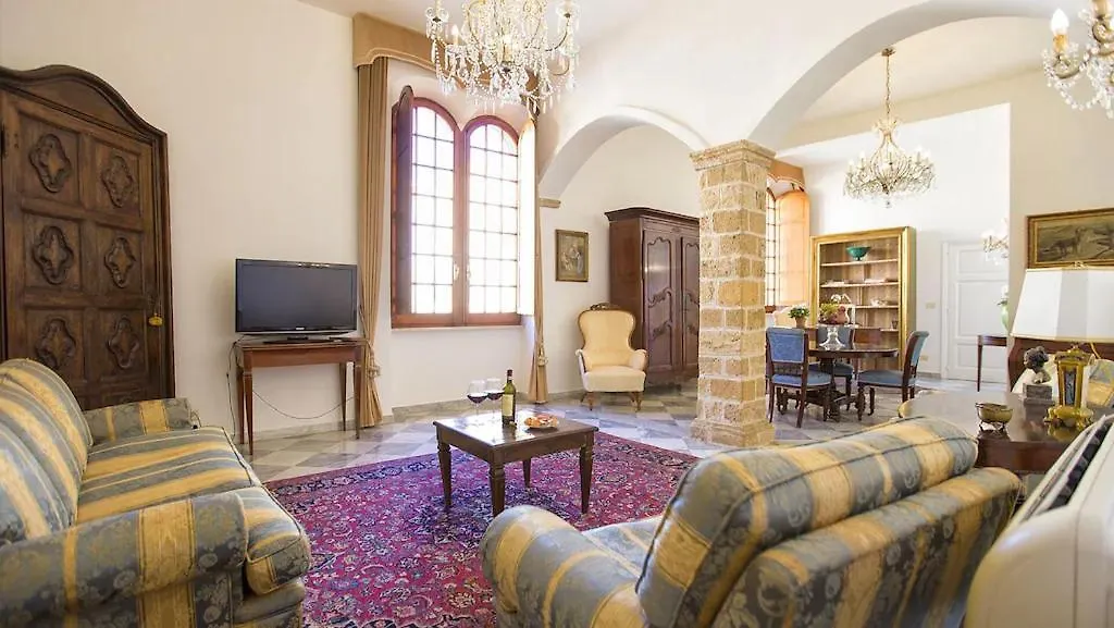 Alghero Palazzo Dalbis In Pieno Centro Per 8 Persone