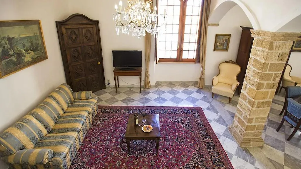 Alghero Palazzo Dalbis In Pieno Centro Per 8 Persone 0*,  Italy