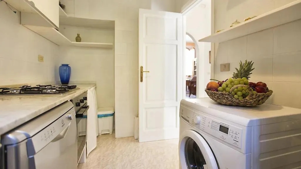 Alghero Palazzo Dalbis In Pieno Centro Per 8 Persone Apartment