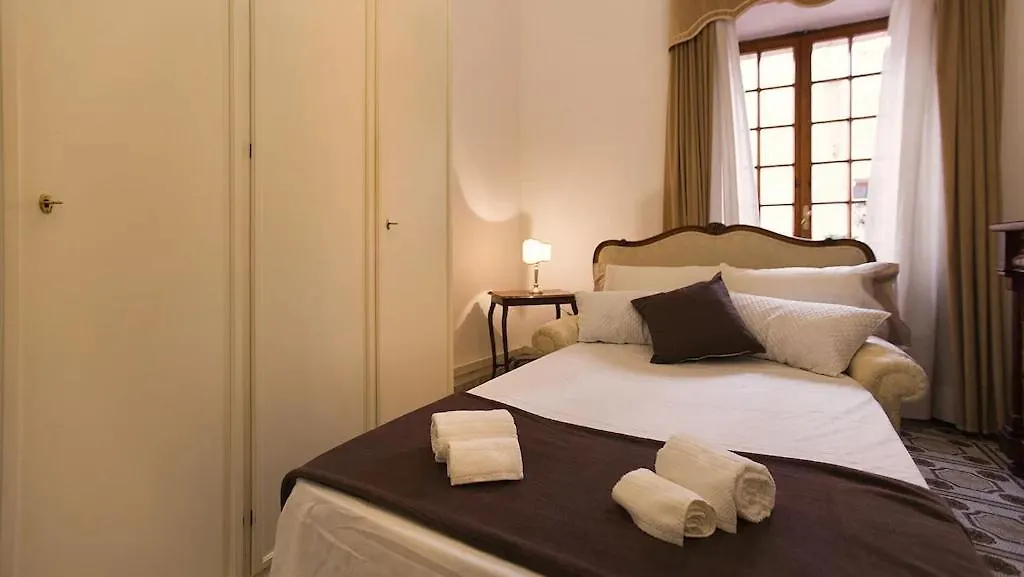 Alghero Palazzo Dalbis In Pieno Centro Per 8 Persone 0*,  Italy